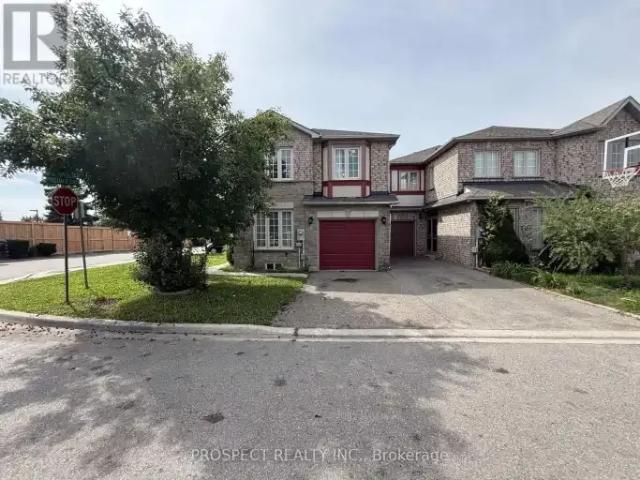 3 Bedroom Townhouse Vaughan ON 105410987