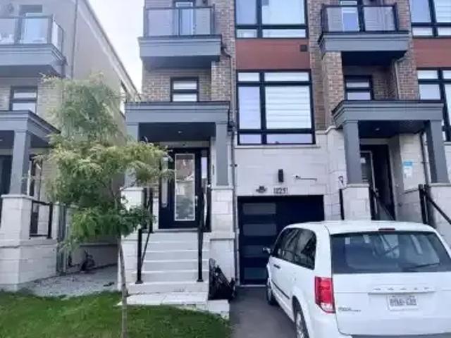 3 Bedroom Townhouse Vaughan ON 105654184