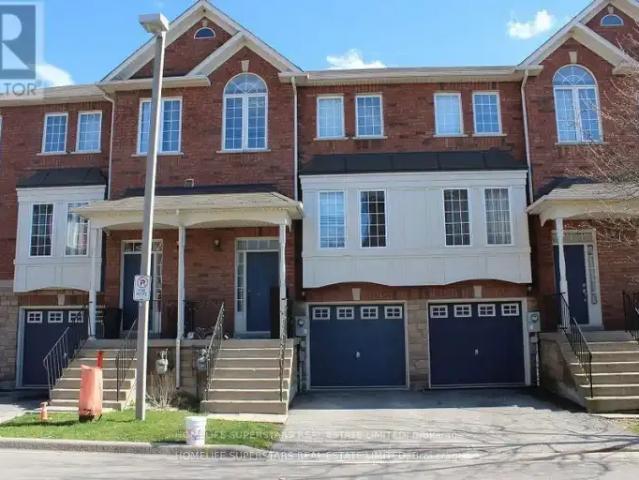 3 Bedroom Townhouse Vaughan ON LS105023376