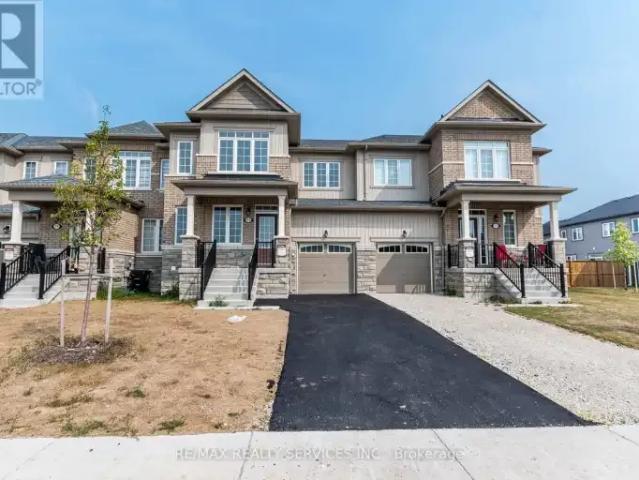 3 Bedroom Townhouse Wasaga Beach ON 105654227