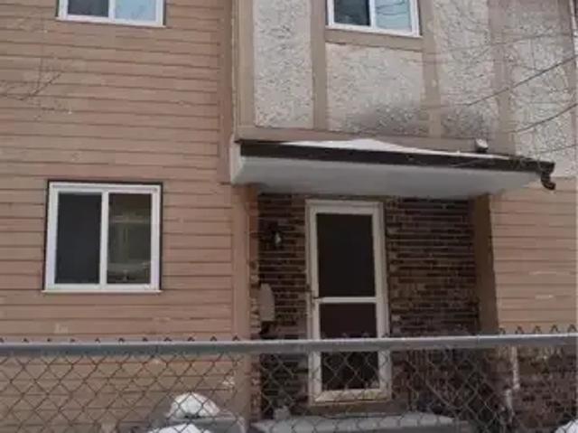 3 Bedroom Townhouse Winnipeg MB LS103920473