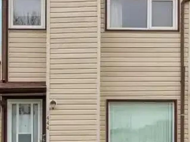 3 Bedroom Townhouse Winnipeg MB 105467139