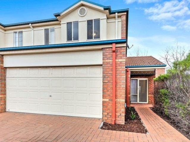 3 Bedroom Townhouse with Comfort!