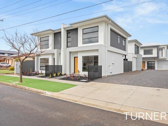 3 Bedroom Townhouse with Solar Panels