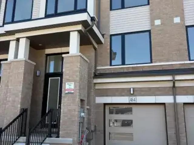 3 Bedroom Townhouse Woodstock ON 104888825