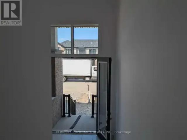 3 Bedroom Townhouse Woodstock ON LS105118996