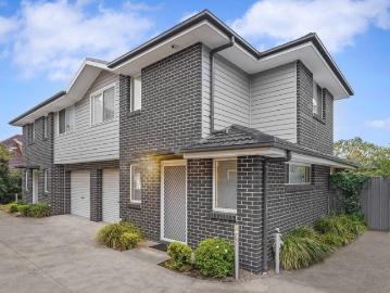 3 Bedroom Townhouse! | 5 Years Old!