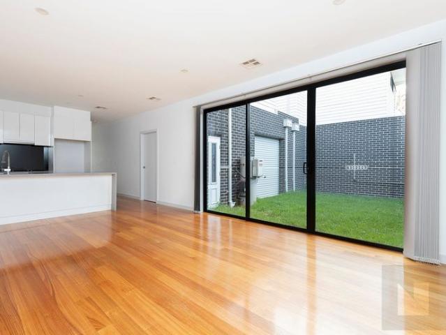 3 Bedroom Townhouse!