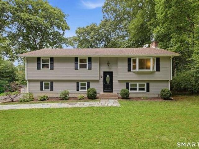 3 bedroom, Tolland CT 06084 105560945