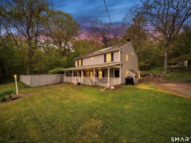 3 bedroom, Tolland CT 06084 105750876
