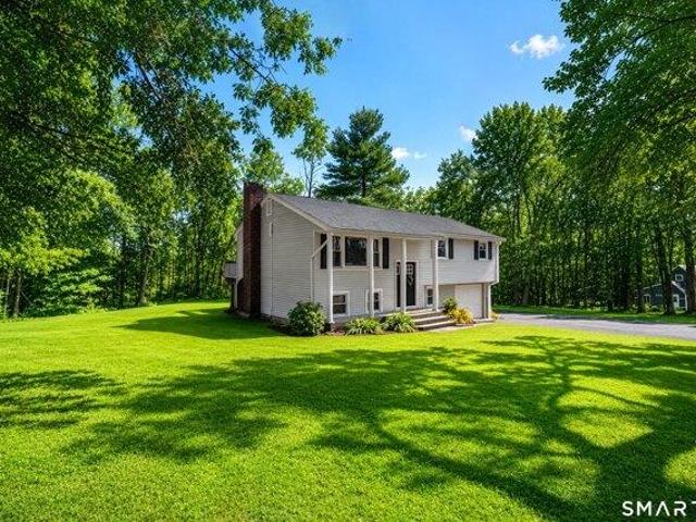 3 bedroom, Tolland CT 06084 105769097