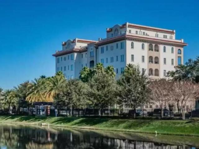 3 bedroom, Tampa FL 33606 LS105735450