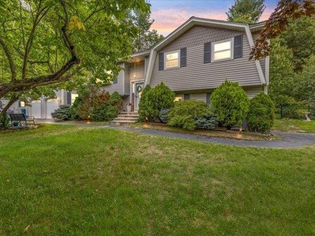 3 bedroom, Tewksbury MA 01876 105537317