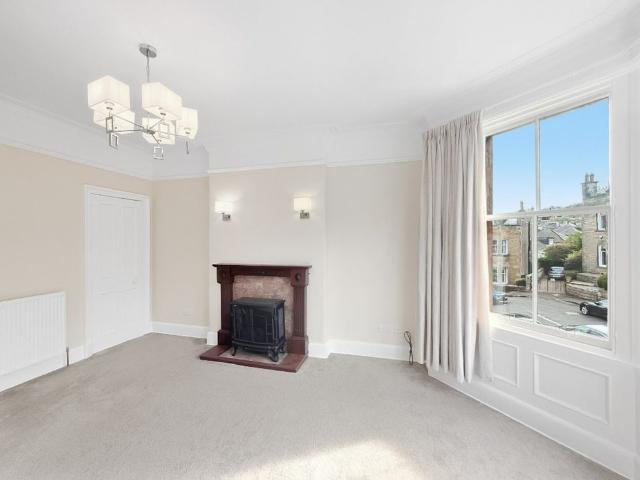 3 bedroom terraced apartment to rent
