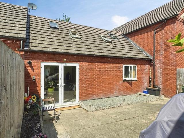 3 bedroom terraced bungalow for sale