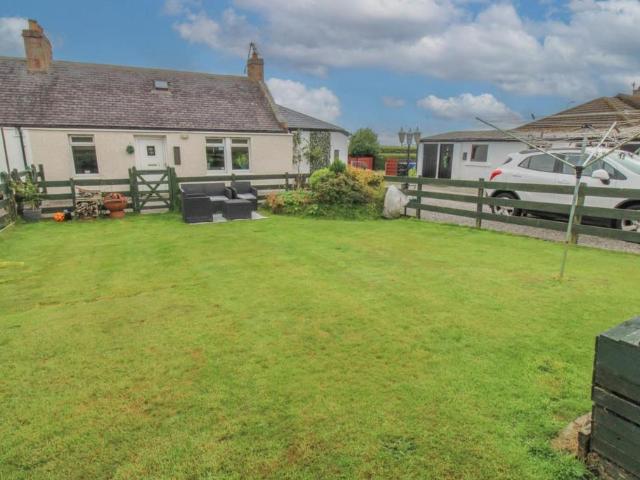 3 bedroom terraced bungalow for sale