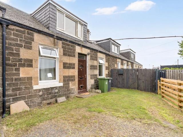 3 bedroom terraced bungalow for sale