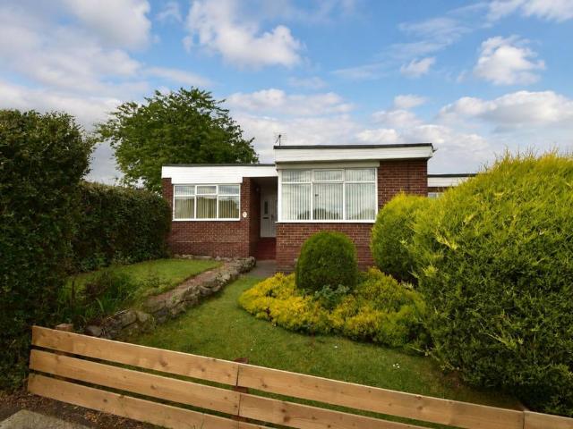 3 bedroom terraced bungalow for sale