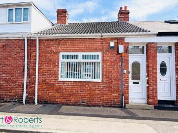 3 bedroom terraced bungalow for sale