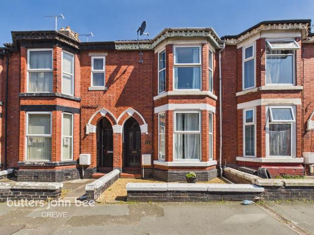 3 bedroom terraced house for sale