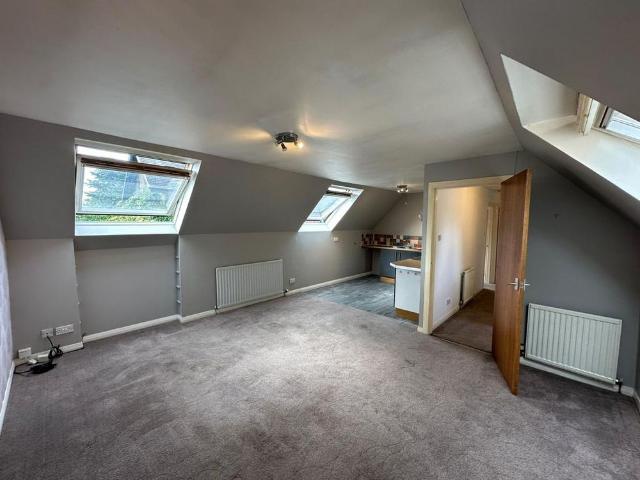 3 bedroom terraced bungalow to rent