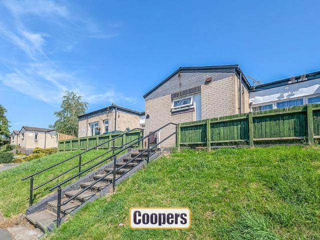 3 bedroom terraced bungalow to rent