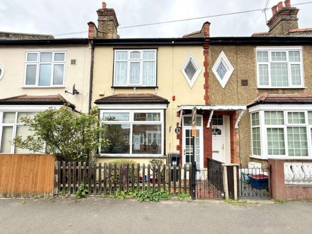 3 Bedroom Terraced House