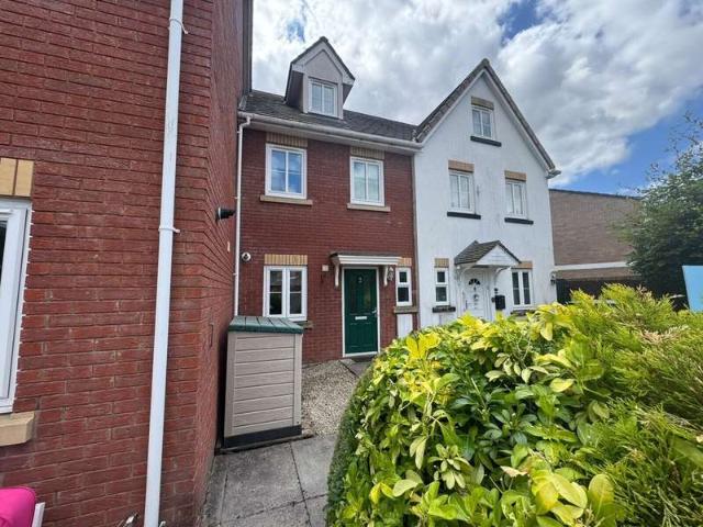 3 Bedroom Terraced House