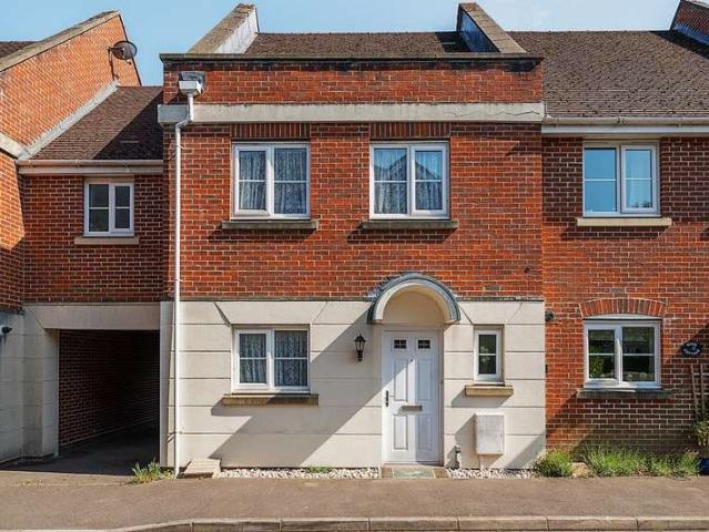 3 Bedroom Terraced House