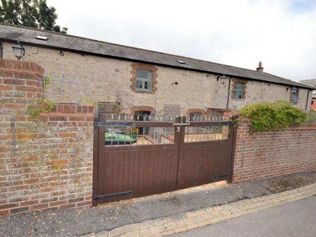 3 Bedroom Terraced House