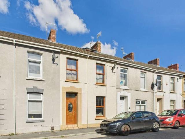 3 Bedroom Terraced House