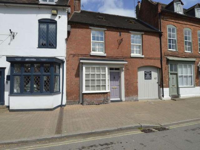 3 Bedroom Terraced House