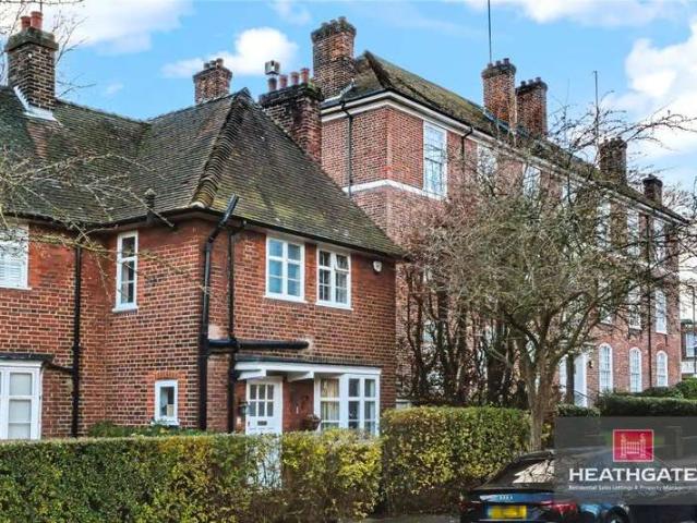 3 Bedroom Terraced House