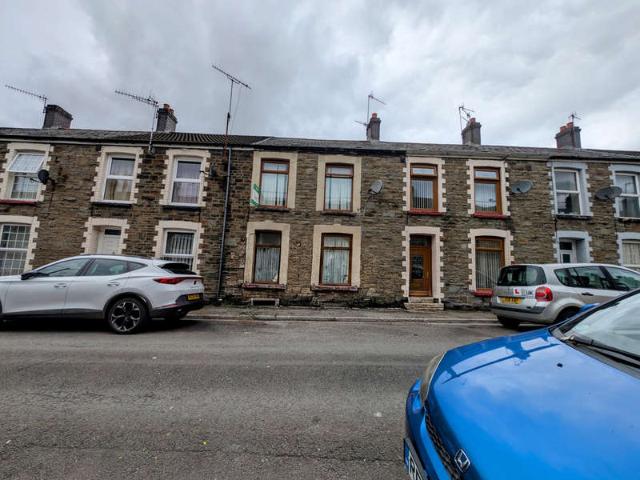 3 Bedroom Terraced House