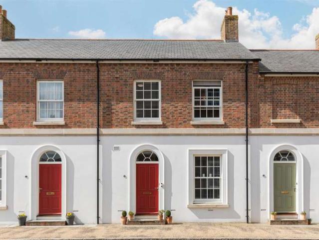 3 Bedroom Terraced House