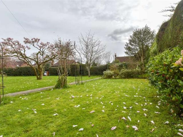 3 Bedroom Terraced House