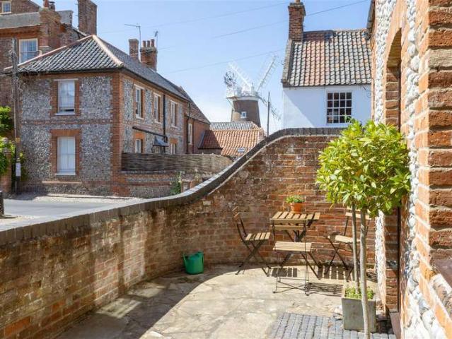 3 Bedroom Terraced House