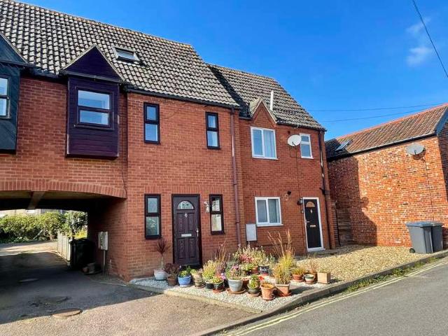 3 Bedroom Terraced House