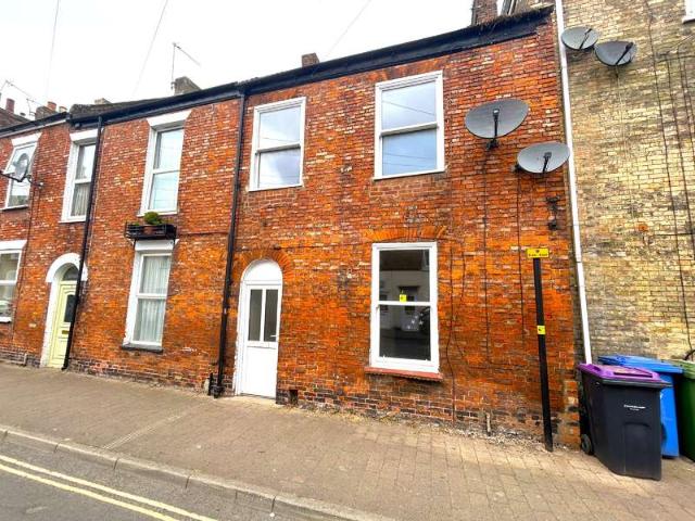 3 Bedroom Terraced House