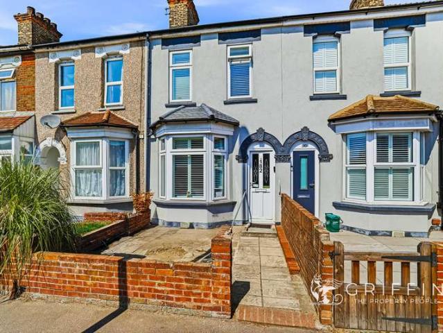 3 Bedroom Terraced House