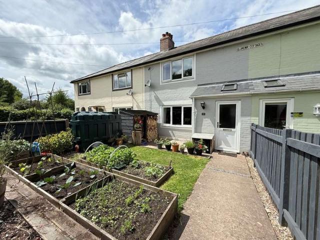 3 Bedroom Terraced House