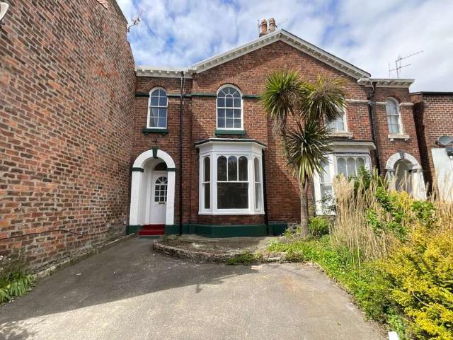 3 Bedroom Terraced House