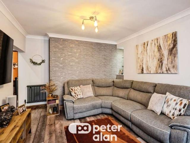 3 Bedroom Terraced House
