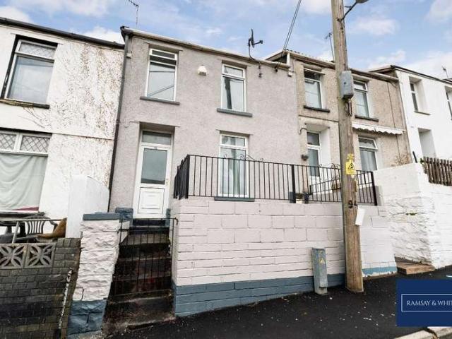 3 Bedroom Terraced House