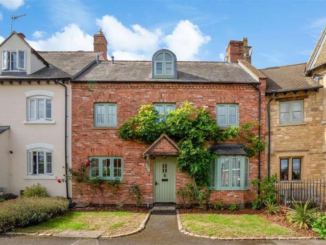 3 Bedroom Terraced House