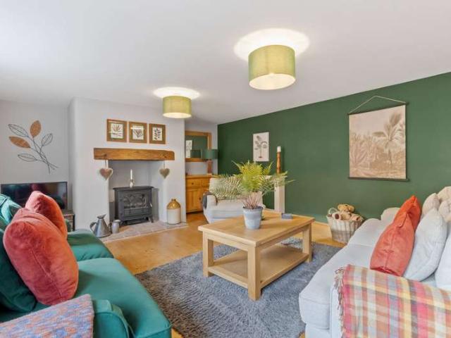 3 Bedroom Terraced House