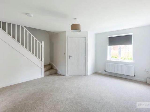 3 bedroom terraced house