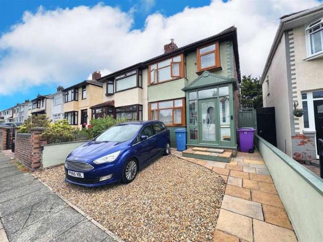 3 Bedroom Semi Detached House