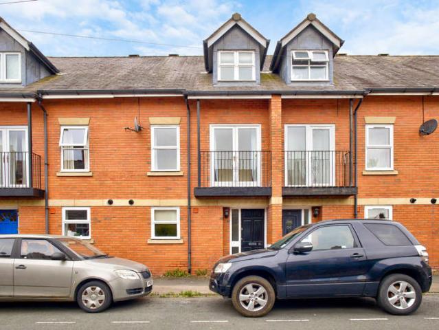 3 Bedroom Terraced House