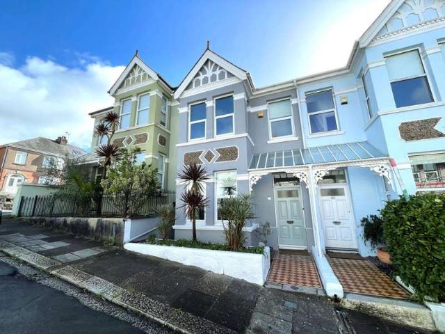 3 Bedroom Terraced House